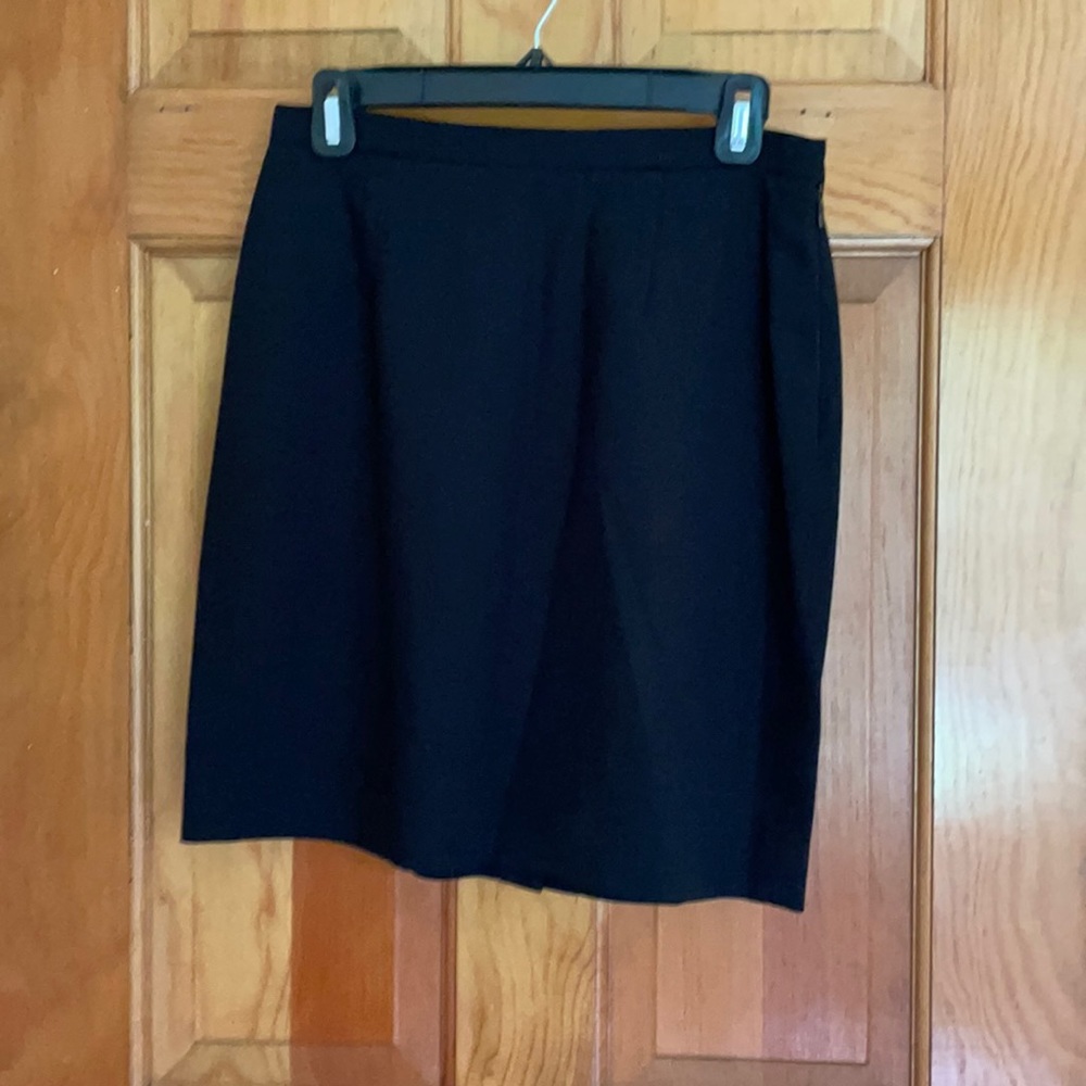 Banana Republic black skirt.